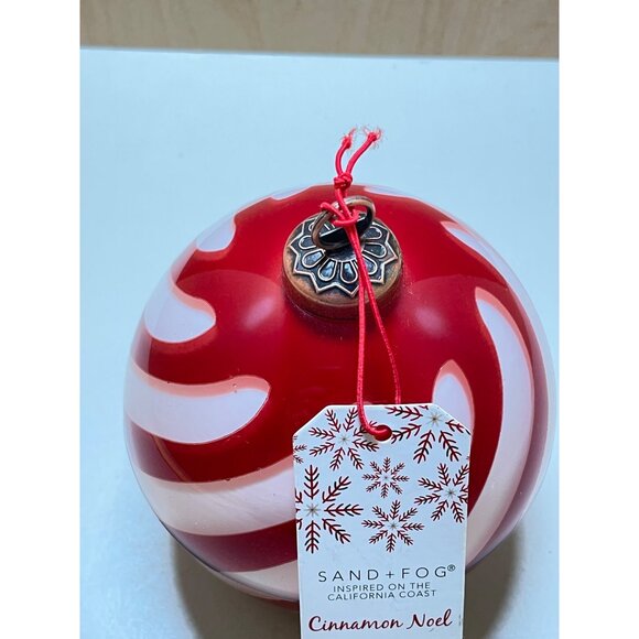 Red & White Sand + Fog Cinnamon Noel Candle Ornament With Essential Oils - Picture 3 of 7